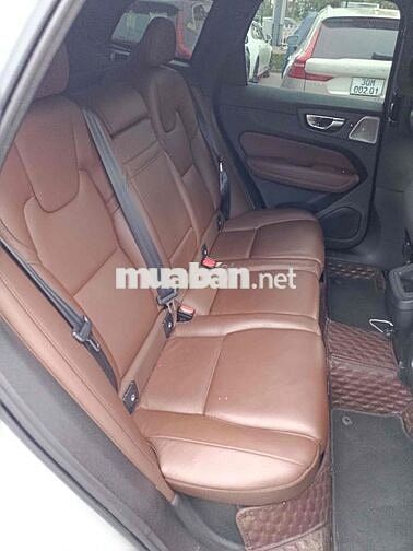 Volvo XC60 Trắng 100000 km