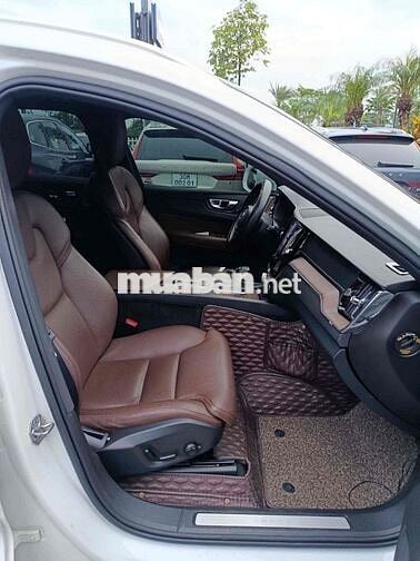 Volvo XC60 Trắng 100000 km