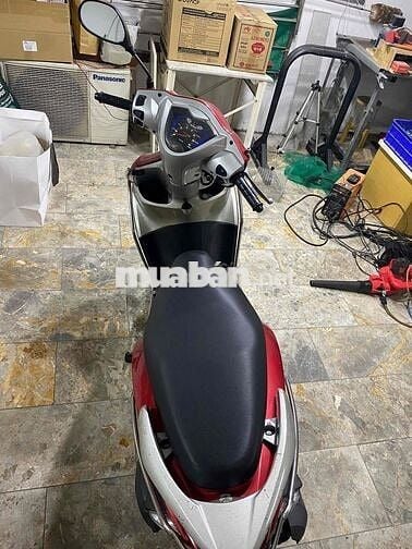 Honda Vision 2011 màu Đỏ