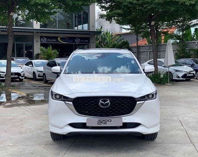 Mazda CX-5 Premium Exclusive Trắng 7400 km