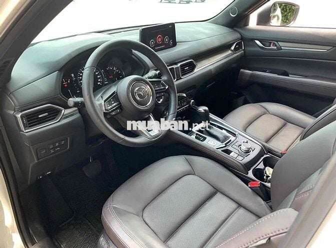 Mazda CX-5 Premium Exclusive Trắng 7400 km