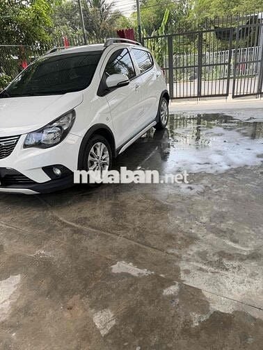 VinFast Fadil Bees 2022 Trắng
