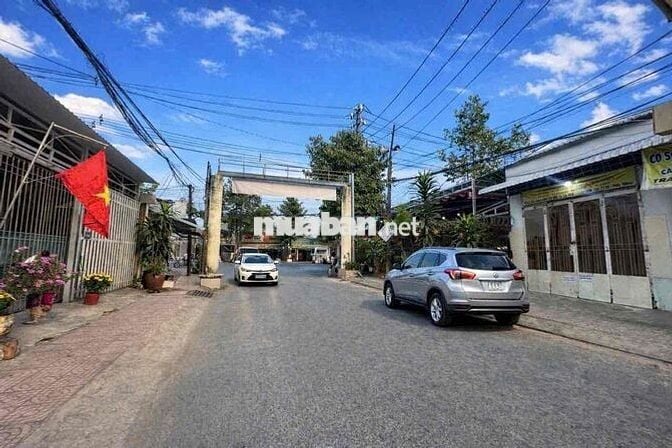 NHÀ MẶT TIỀN KINH DOANH THIỆN CHÍ GẶP CHỐT NHANH