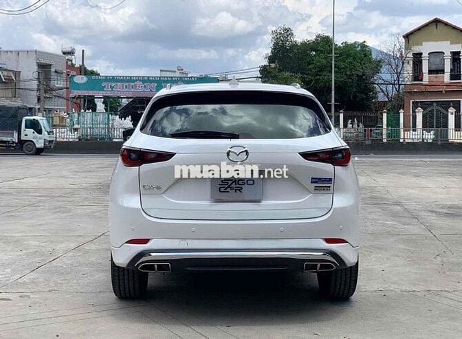 Mazda CX-5 Premium Exclusive Trắng 7400 km