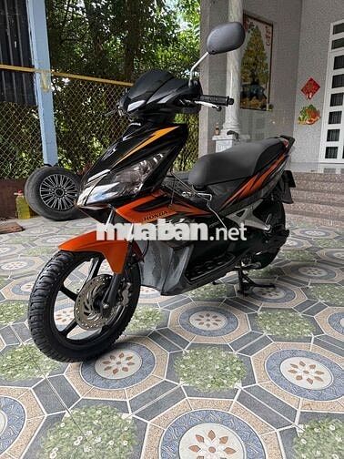 Honda Air Blade Thái Lan màu Cam Đen