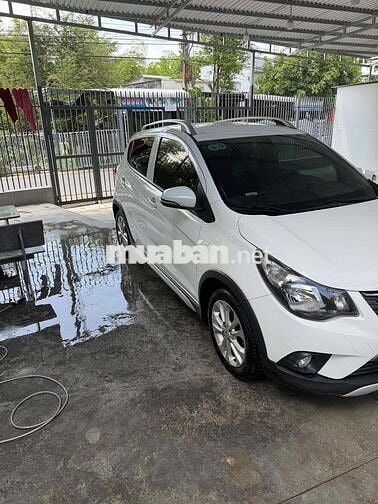 VinFast Fadil Bees 2022 Trắng