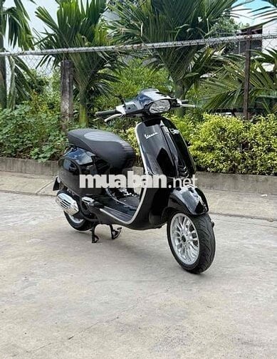 Vespa Sprint 150 2016 Đen nhám Bstp 9 chủ