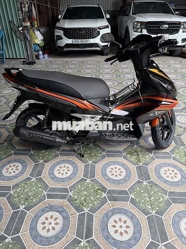 Honda Air Blade Thái Lan màu Cam Đen