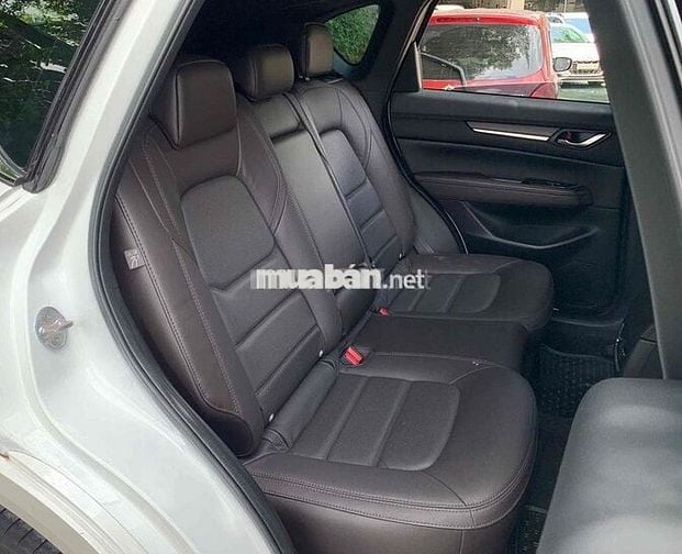 Mazda CX-5 Premium Exclusive Trắng 7400 km