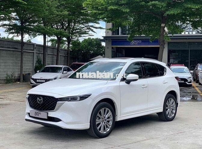 Mazda CX-5 Premium Exclusive Trắng 7400 km