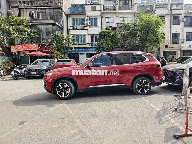 VinFast Lux SA2.0 Plus 2019 7 chỗ Đỏ