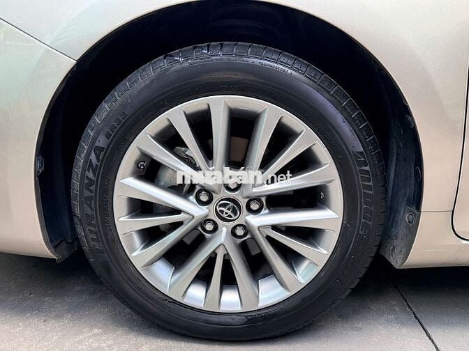 5 Chỗ, Hạng sang. CAMRY 2.5Q 2019  - GIÁ TL, BANK