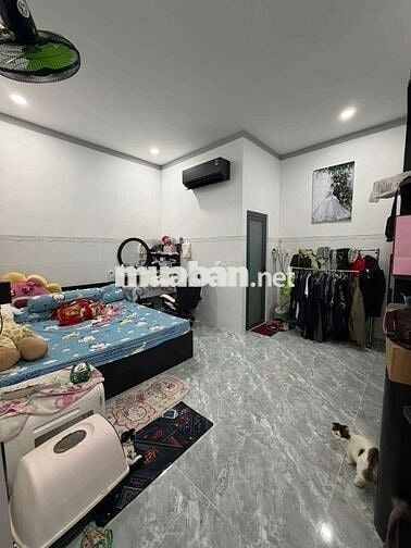 Bán nhà mới xây đường Nguyễn Đức Thiệu, Dĩ An diện tích 103,7m2