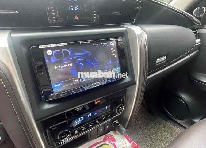 Toyota Fortuner AT 2017 Xăng Số tự động . Nâu
