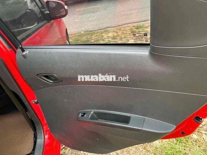 Chevrolet Spark Đỏ Da