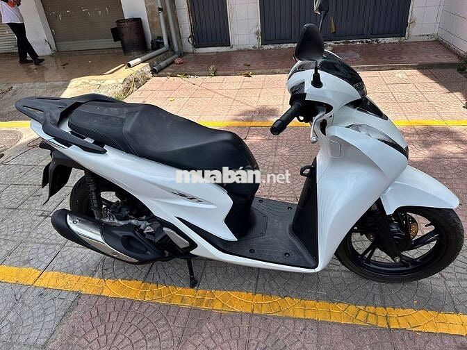 Honda SH 2022 Trắng Có Hỗ Trợ Góp