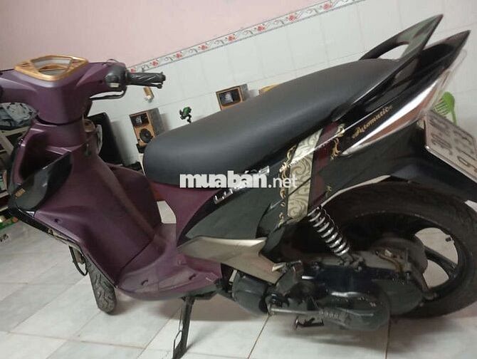 Yamaha Luvias Đen Tím 