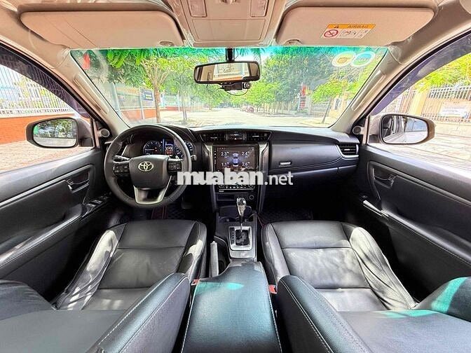 Toyota Fortuner 2021 2.4G AT máy dầu số tự động