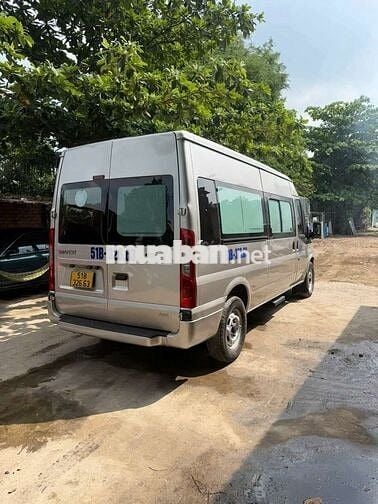 Ford Transit 2011 Vàng cát 900kg
