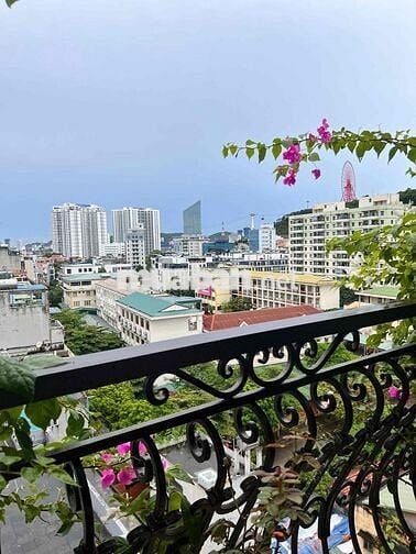 Hạ chào, bán gấp Home Hạ Long có dòng tiền 100tr/tháng