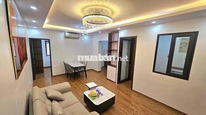 Bán TT Hoàng Quốc Việt, nhà siêu đẹp, thoáng, 2 ngủ khách bếp full NT
