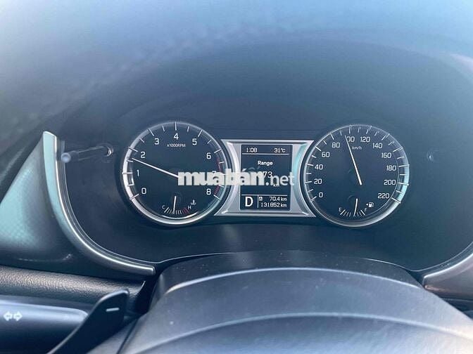 Suzuki Vitara 1.6 AT 2016 màu Be