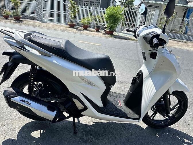 Honda SH 125 2023 ( góp cần cccd không nợ xấu )