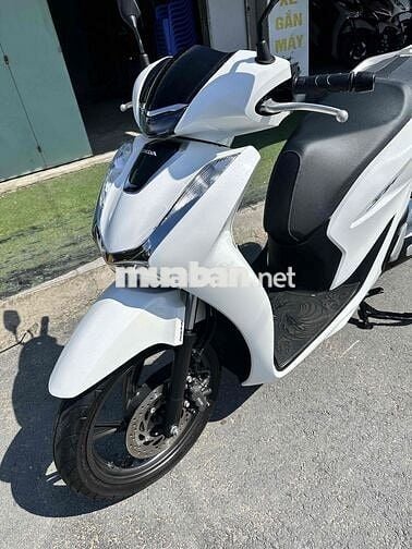 Honda SH 125 2023 ( góp cần cccd không nợ xấu )