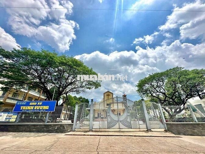 BÁN ĐẤT P.TAM HIỆP, GÓC 2 MẶT ĐƯỜNG NHỰA RỘNG 5m, SỔ HỒNG 126m2 THỔ CƯ