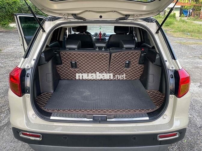 Suzuki Vitara 1.6 AT 2016 màu Be