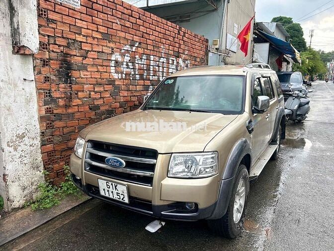 Ford Everest 2008 Vàng cát 7 chỗ