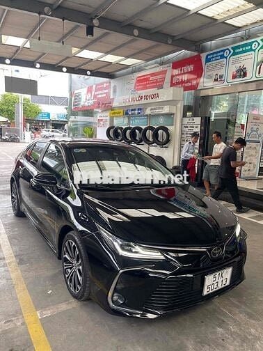 Toyota Corolla Altis 1.8V 2022 / 1 chủ từ đầu