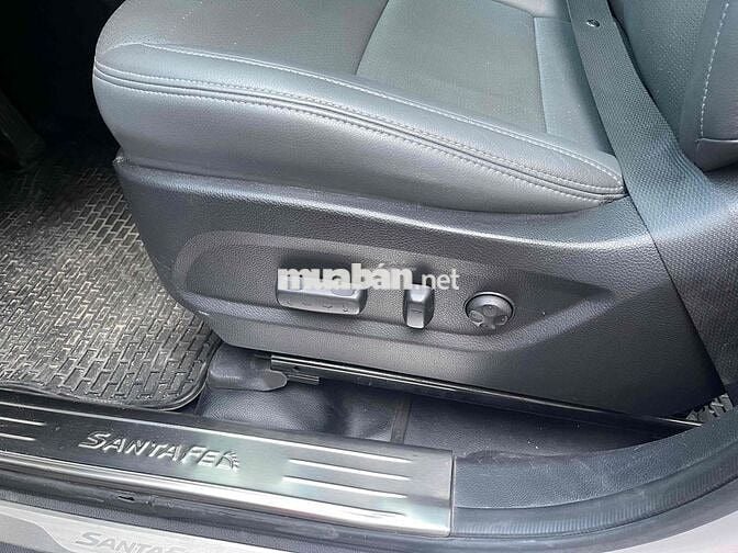 Hyundai Santa Fe 2016 Dầu Bạc