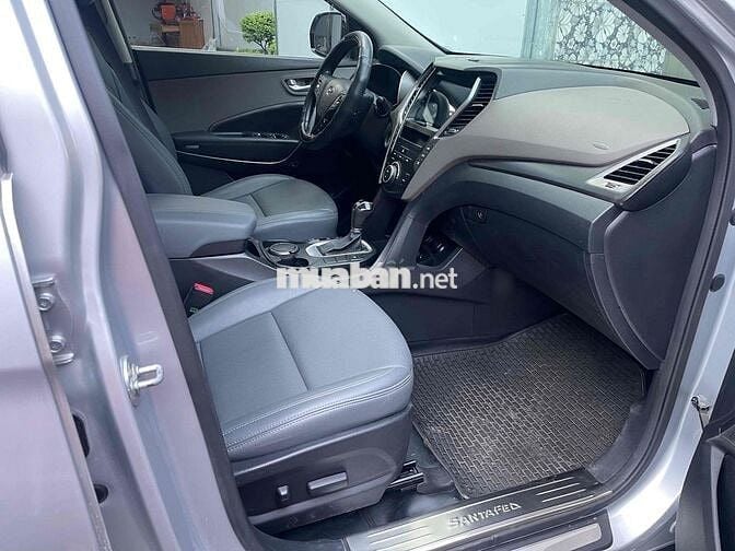 Hyundai Santa Fe 2016 Dầu Bạc