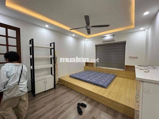 Chính chủ cho thuê nhà ngõ 120 Yên Lãng