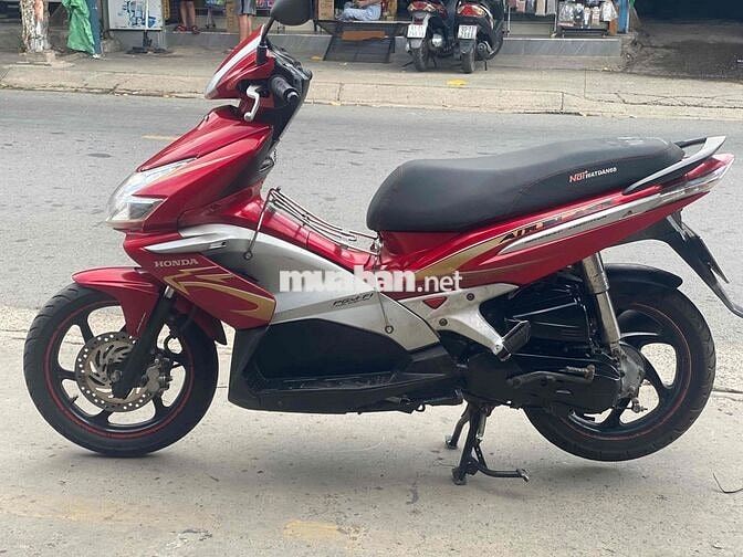 Honda Air Blade 2010. máy siêu êm chất.