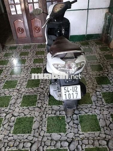 Piaggio Fly Trắng 2 chỗ