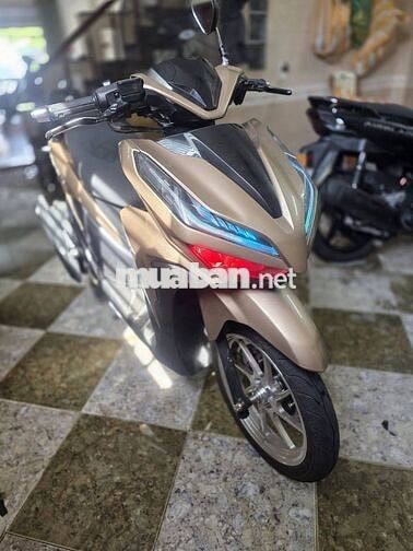 Honda Click 2018 Vàng BS 43 đồ chơi đèn,mâm