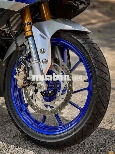 Yamaha R15M 2026 Bạc, Đen 3.300km, có giao lưu xe.