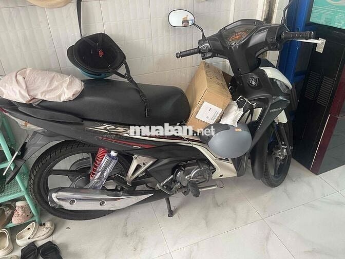 Honda Wave RSX Trắng đen