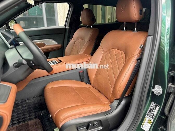 VinFast VF9 Plus 2024 Xanh rêu 7 chỗ 15000 km