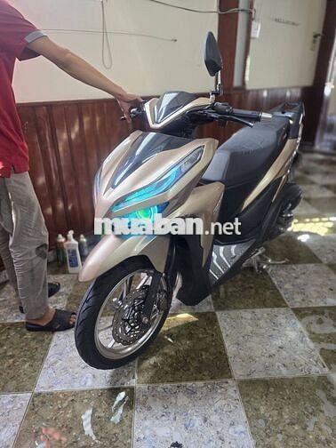 Honda Click 2018 Vàng BS 43 đồ chơi đèn,mâm