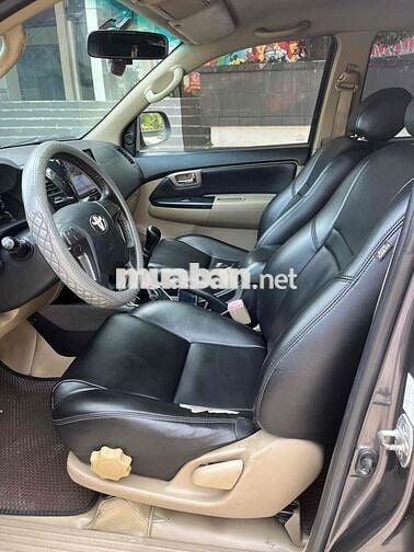Toyota Fortuner 2016 Máy dầu Số sàn Xám