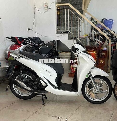 Honda SH 150/ABS..ĐK 2021.Trắng ĐenSport.Chính chu