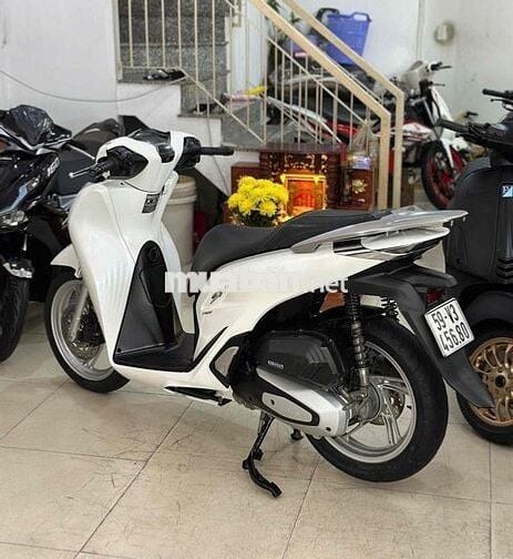 Honda SH 150/ABS..ĐK 2021.Trắng ĐenSport.Chính chu