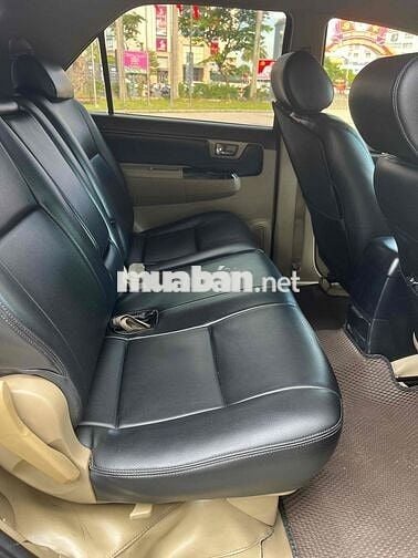 Toyota Fortuner 2016 Máy dầu Số sàn Xám