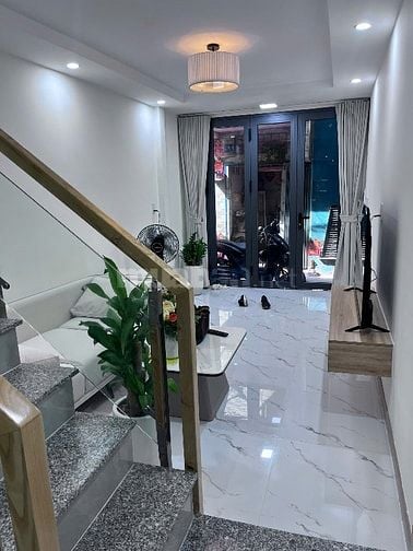 Bán nhà 34m2 đất. Hẻm 274/21 Võ Văn Tần. Nhà mới đủ nội thất 