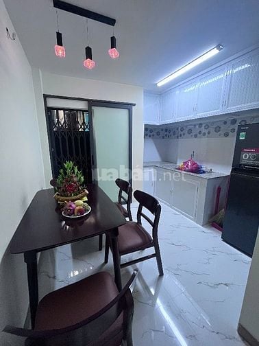 Bán nhà 34m2 đất. Hẻm 274/21 Võ Văn Tần. Nhà mới đủ nội thất 