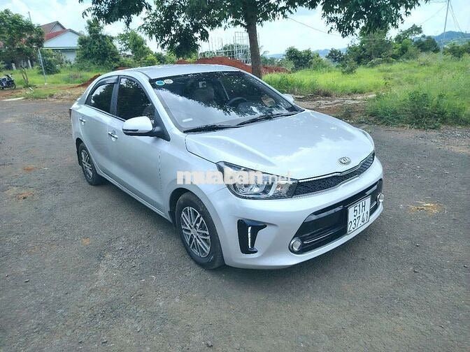 Kia Soluto 2019 bản đủ số sàn Bạc 100.000 km