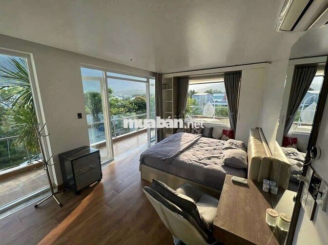 🏡 Cho thuê biệt thự có hồ bơi gần chợ Phước Đồng- ô tô vào tận nơi